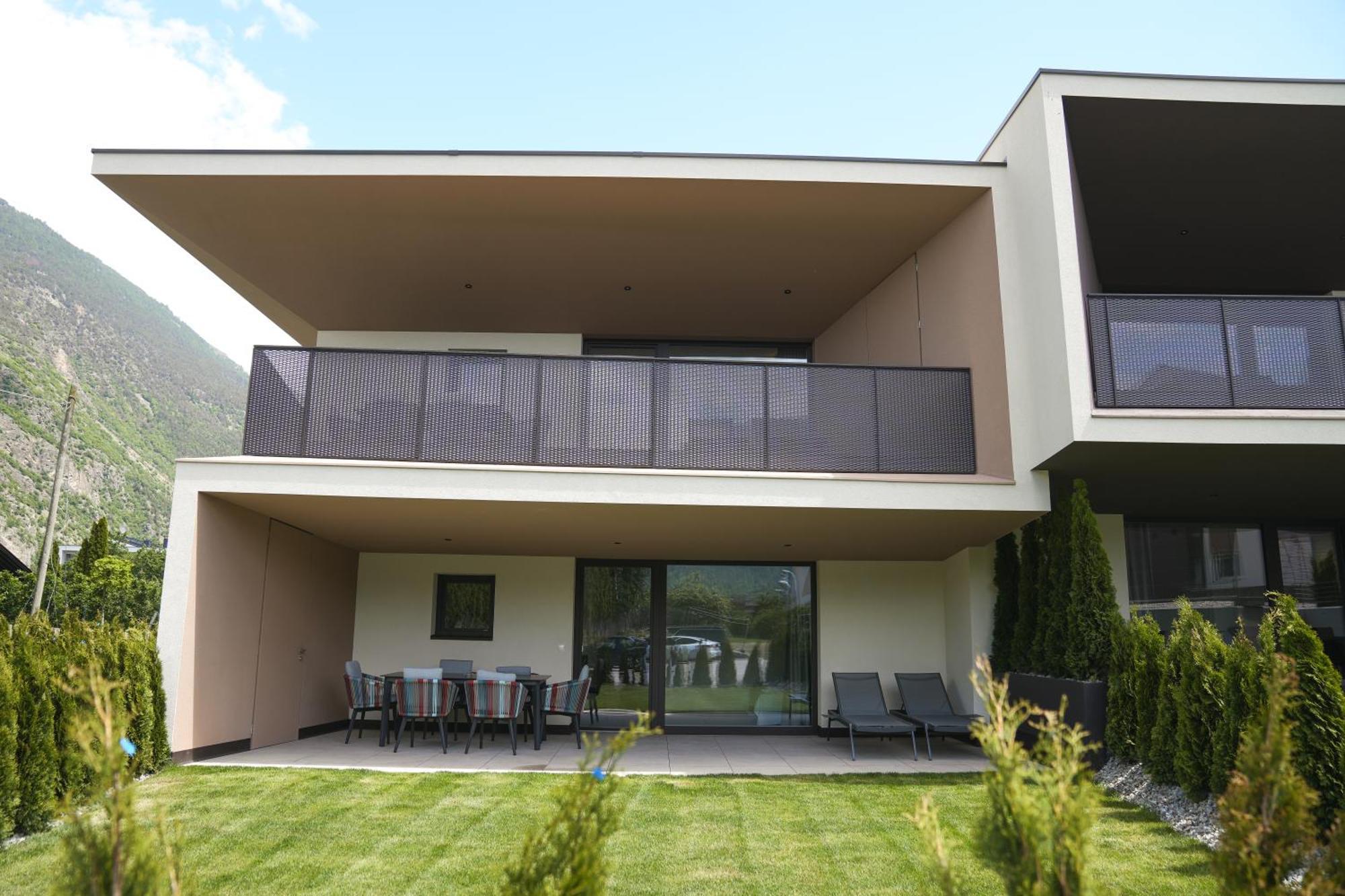 Residence Montani Latsch Buitenkant foto