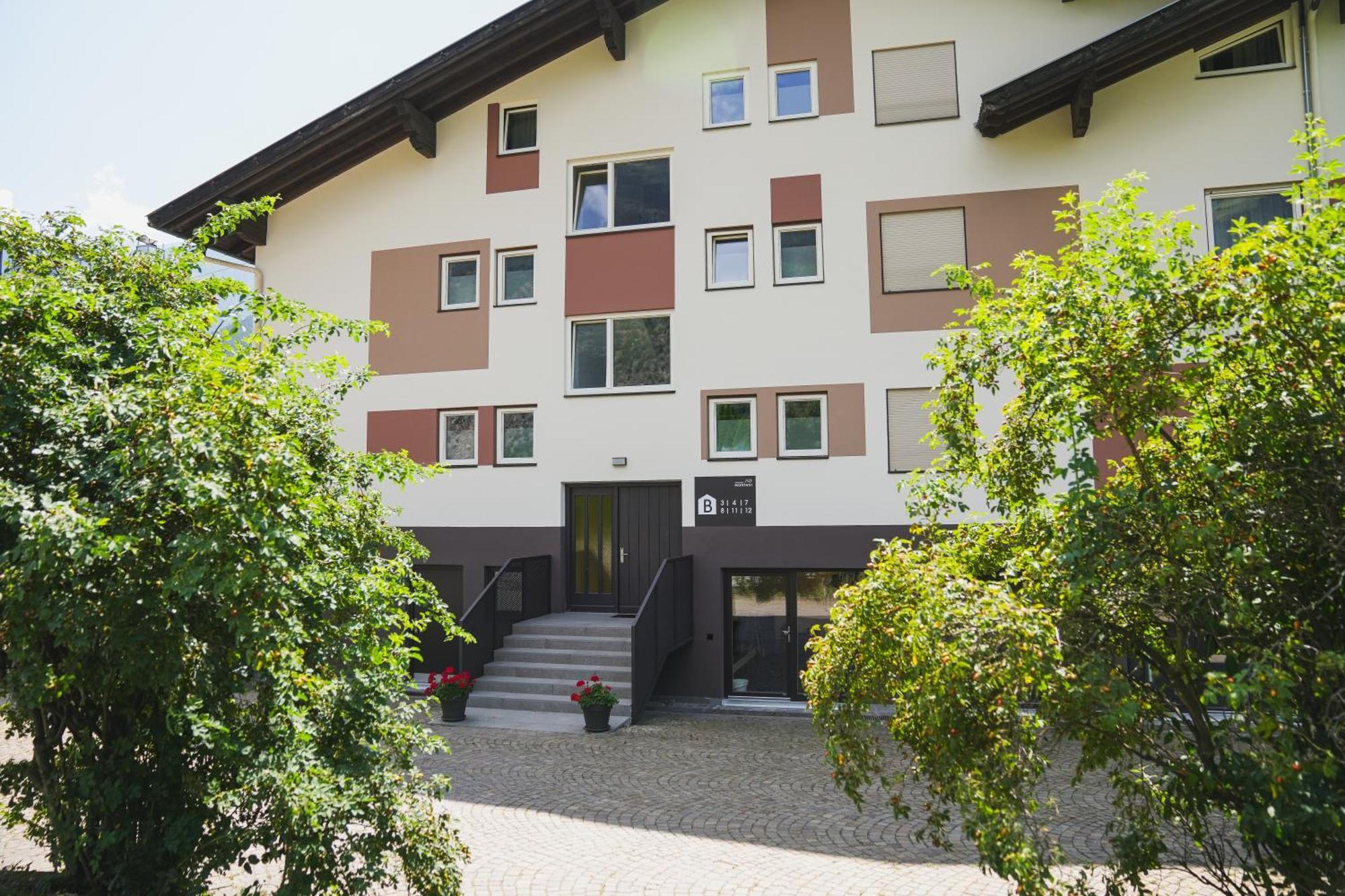 Residence Montani Latsch Buitenkant foto
