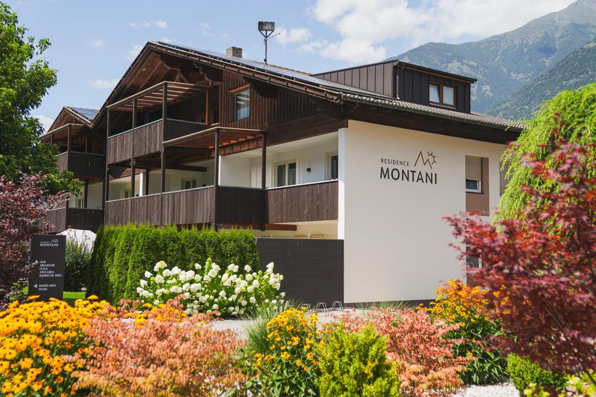 Residence Montani Latsch Buitenkant foto