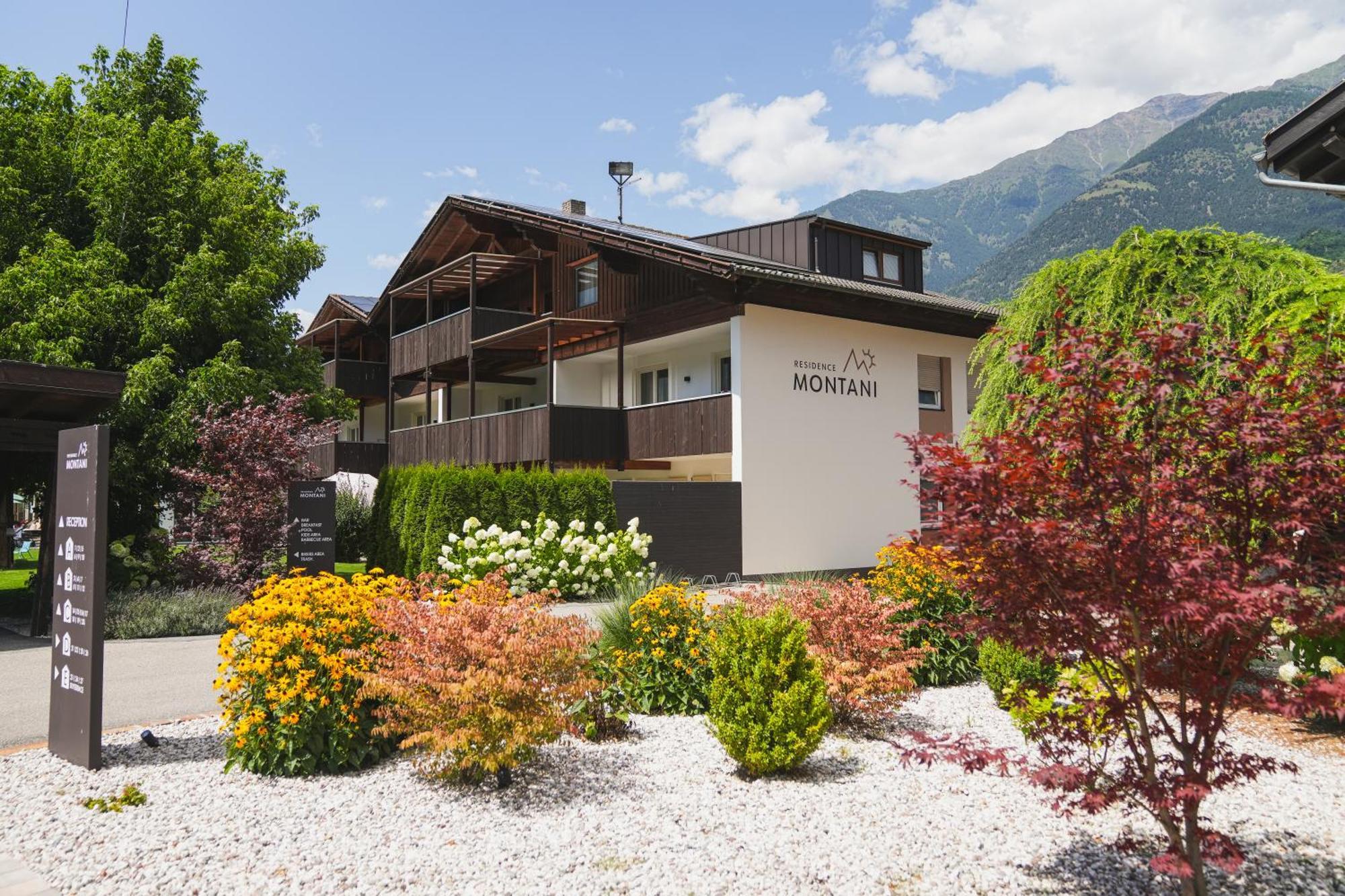 Residence Montani Latsch Buitenkant foto